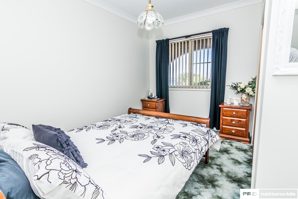 6 Brolga Way TAMWORTH 10