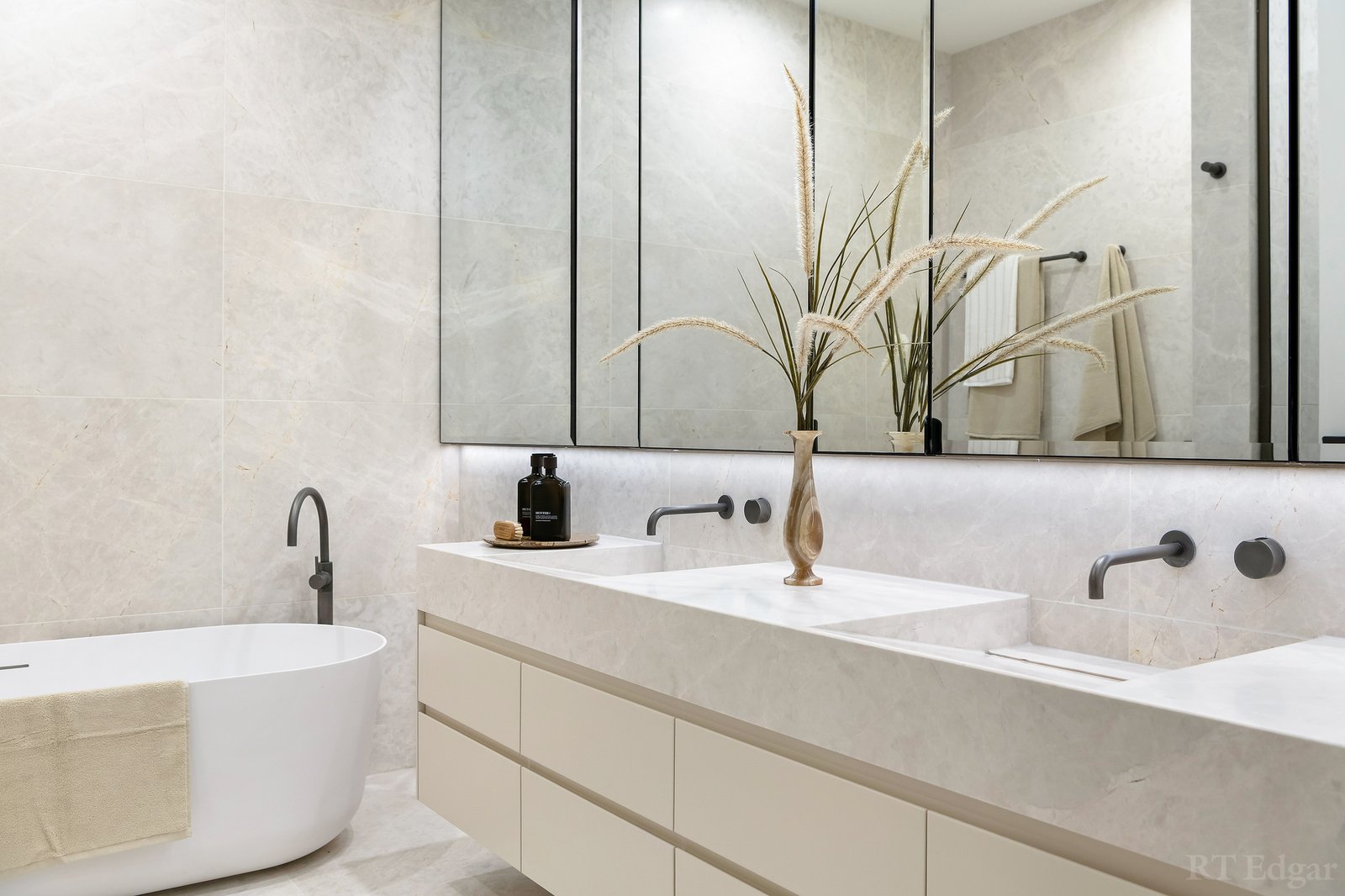 Real Estate and Property in 6 Bruce Street, Toorak, VIC