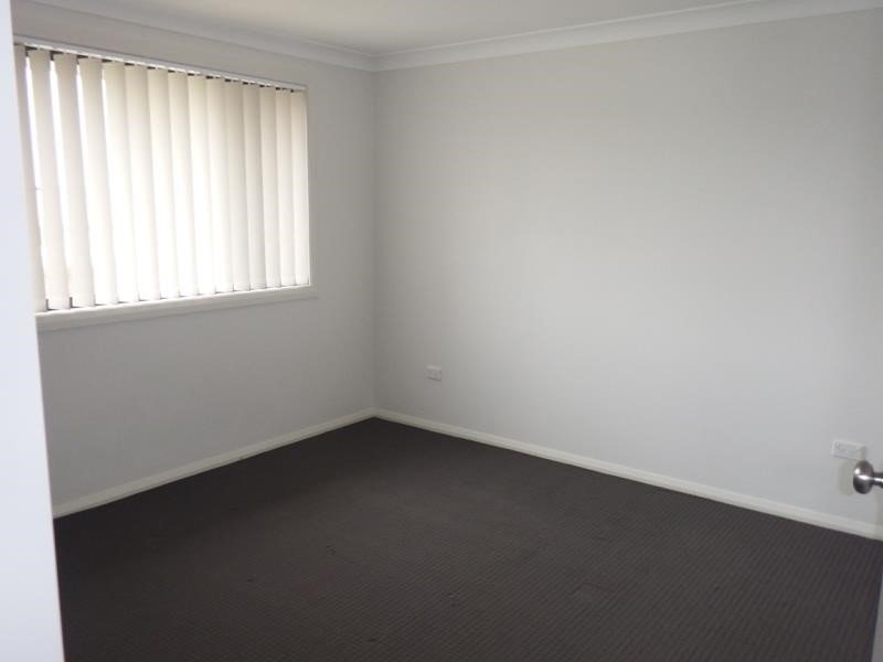 6 Brushbox Grove TAMWORTH 5