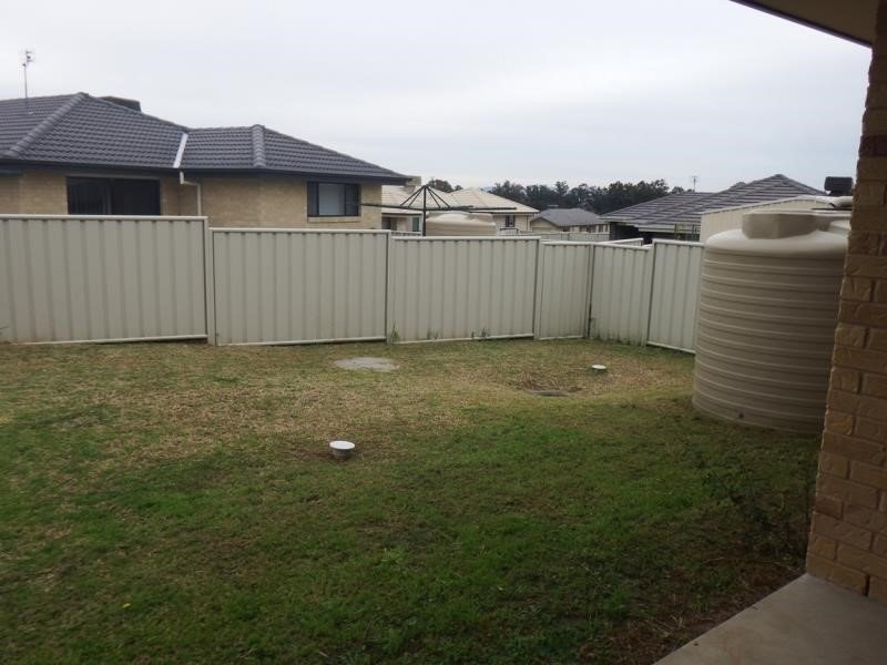 6 Brushbox Grove TAMWORTH 6