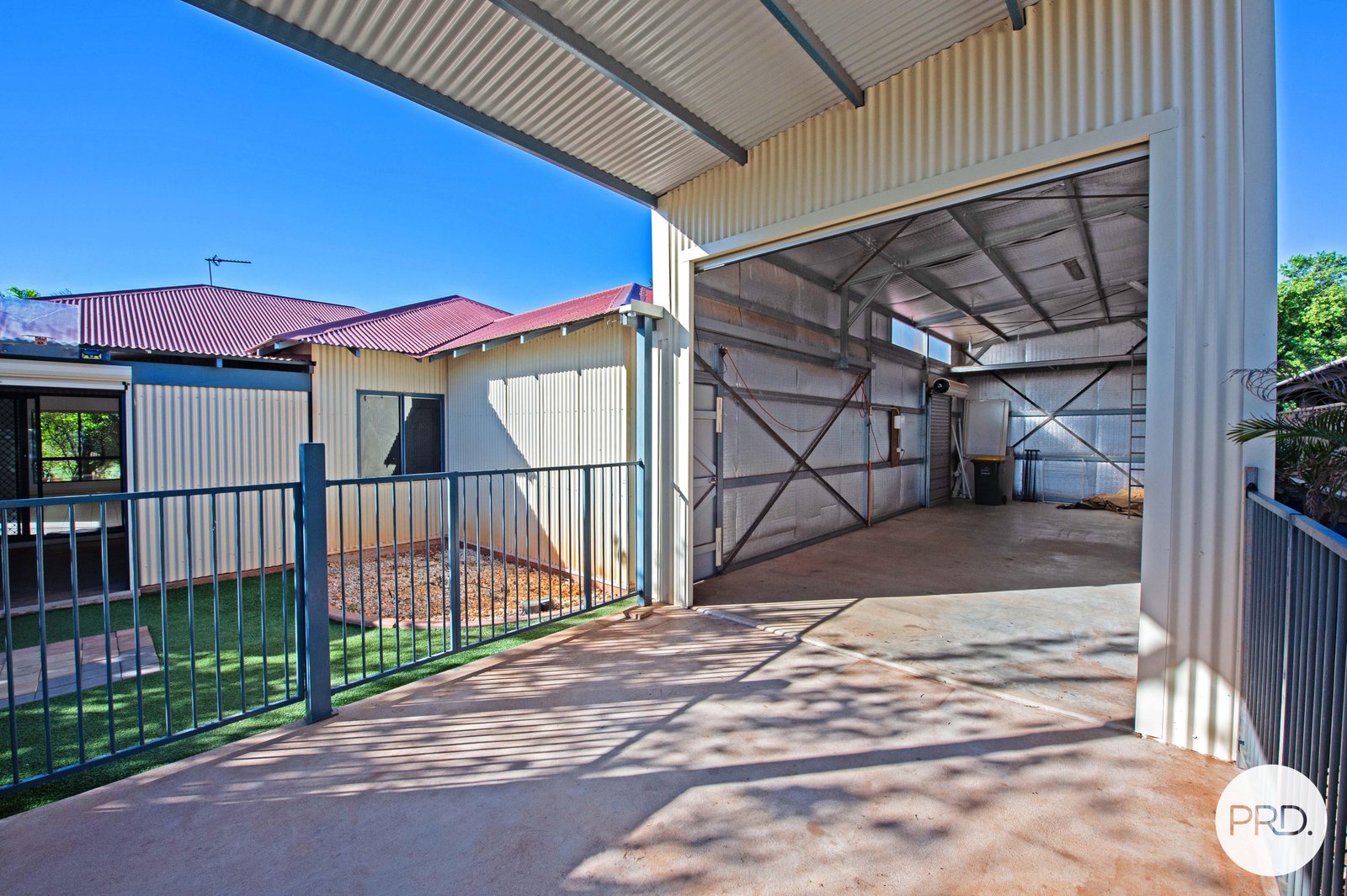 6 Buchanan Circuit BAYNTON 1