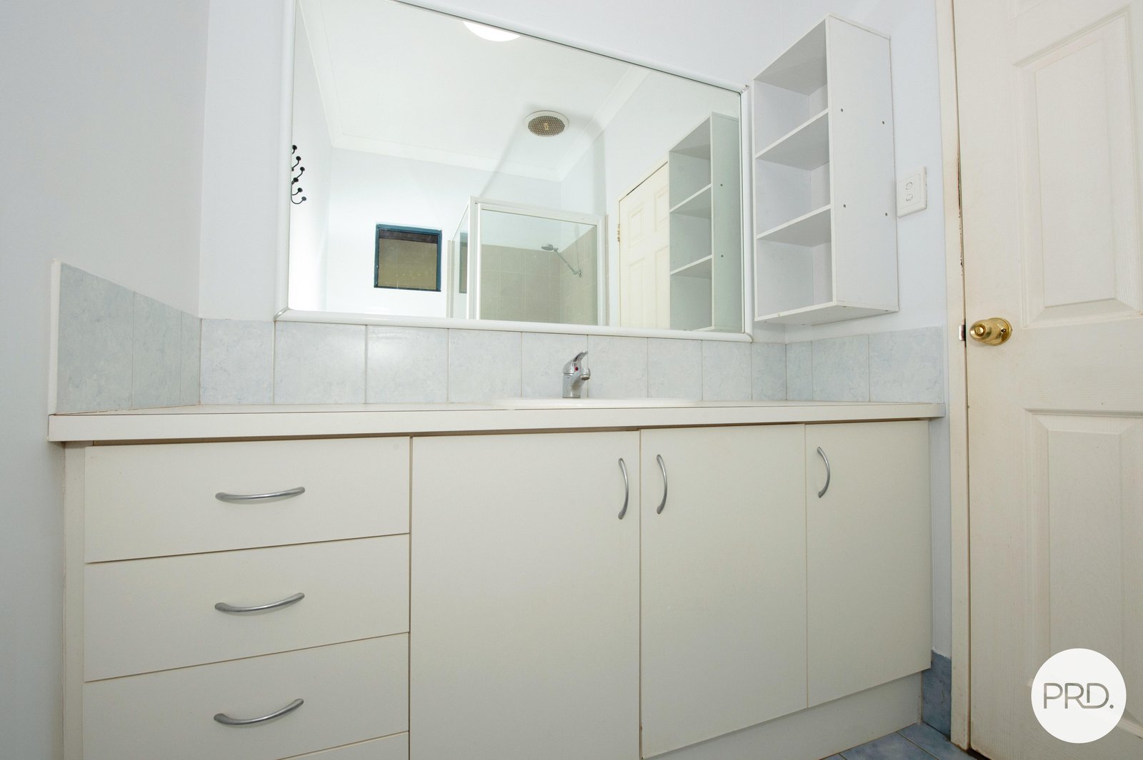 6 Buchanan Circuit BAYNTON 8