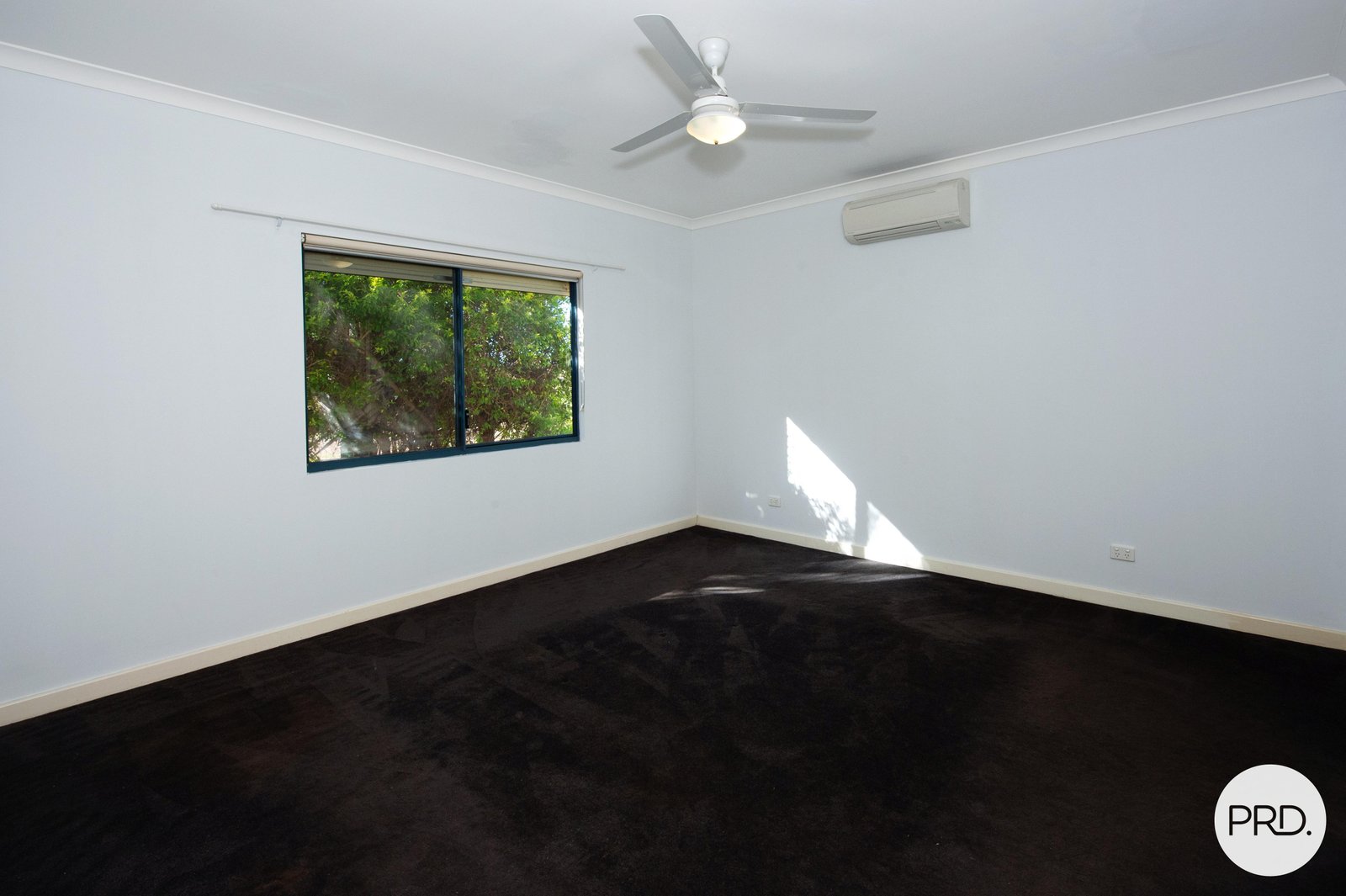 6 Buchanan Circuit BAYNTON 9