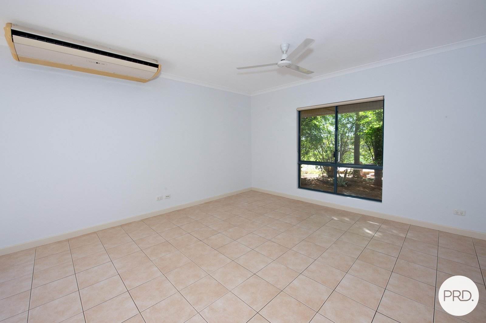 6 Buchanan Circuit BAYNTON 26