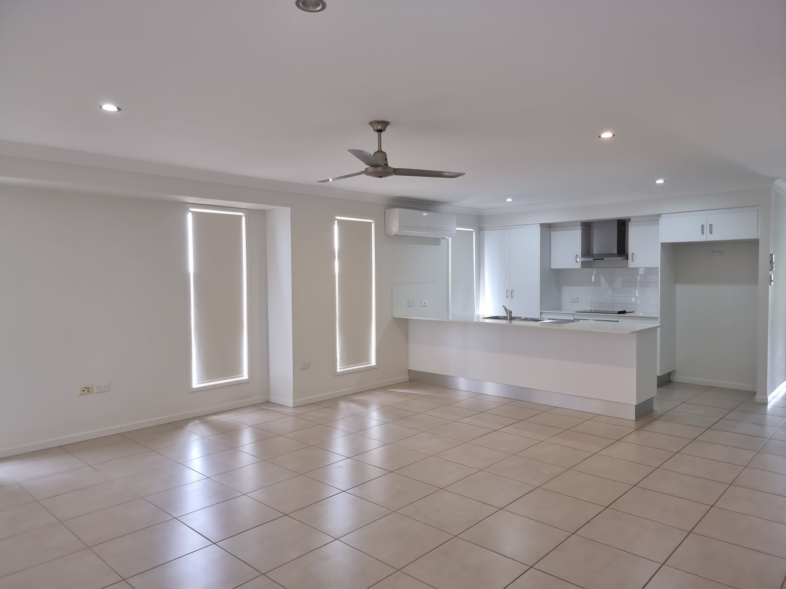 6 BUCHANEN Street BOYNE ISLAND 7