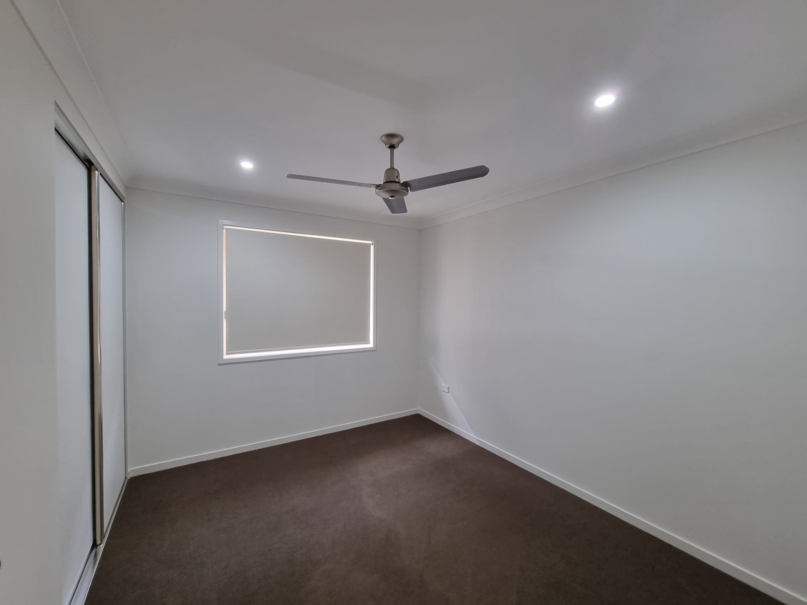 6 BUCHANEN Street BOYNE ISLAND 9