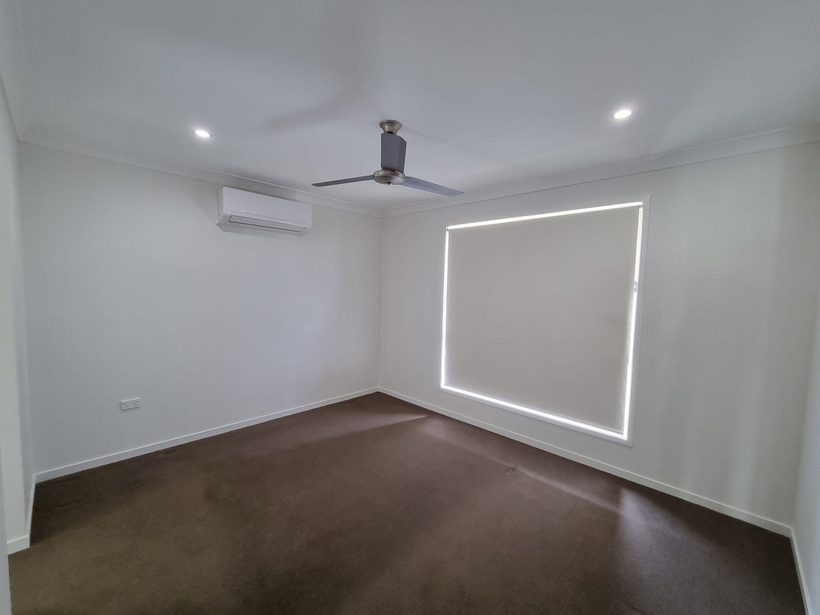 6 BUCHANEN Street BOYNE ISLAND 10