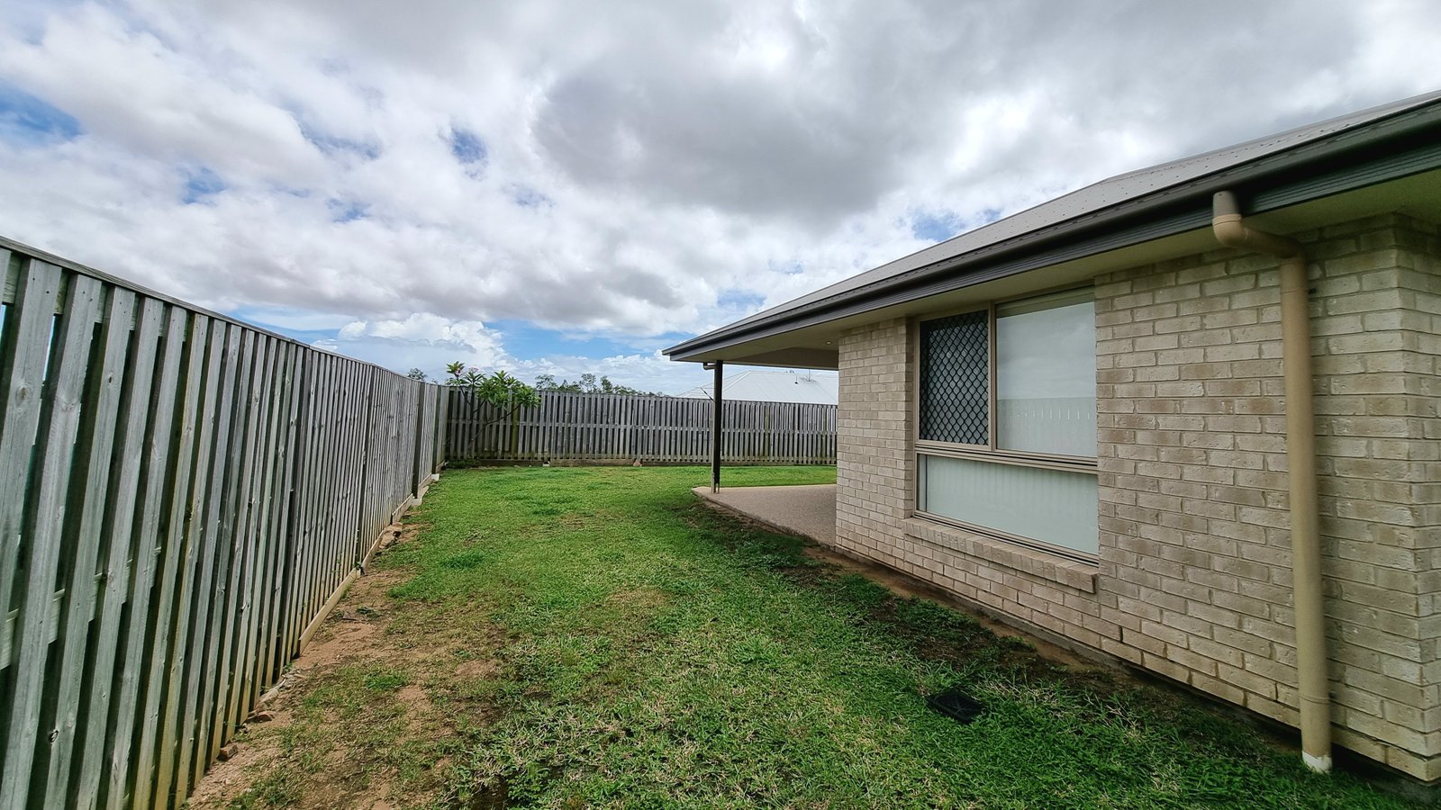 6 BUCHANEN Street BOYNE ISLAND 14