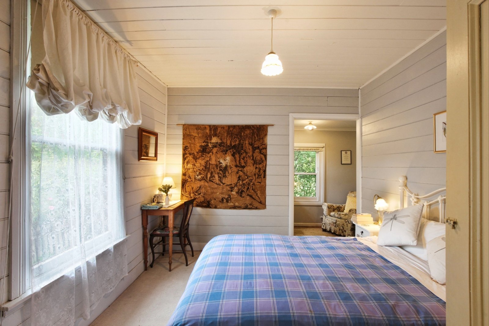 Real Estate and Property in 6 Buckland Street, Woodend, VIC