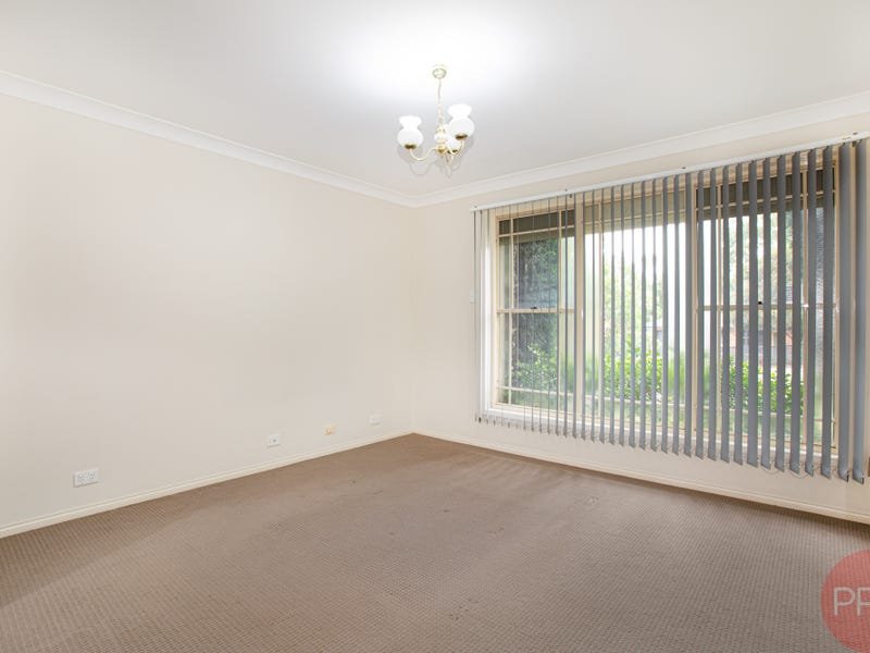 6 Budgeree Drive ABERGLASSLYN 11
