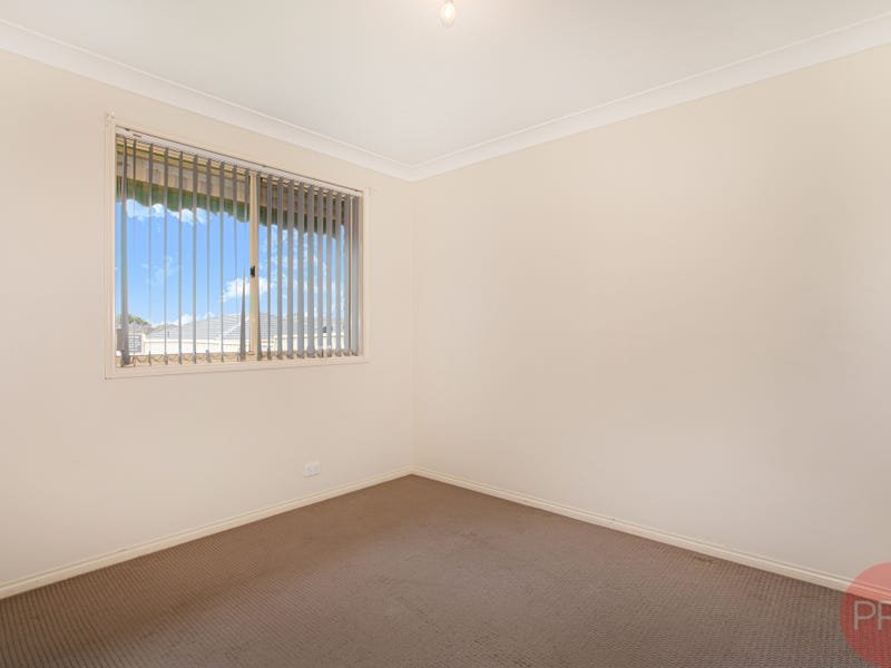 6 Budgeree Drive ABERGLASSLYN 12