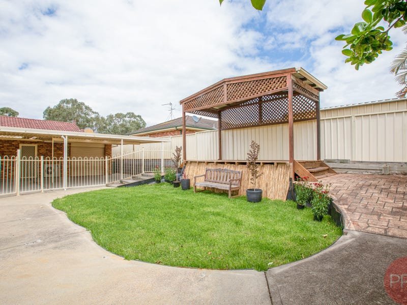 6 Budgeree Drive ABERGLASSLYN 21