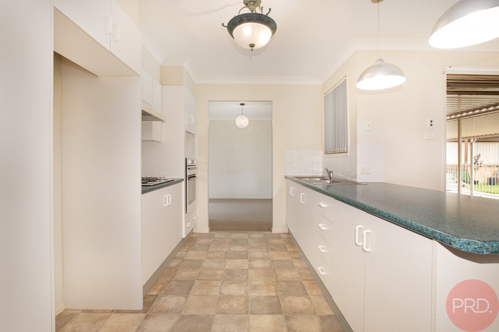 6 Budgeree Drive ABERGLASSLYN 6