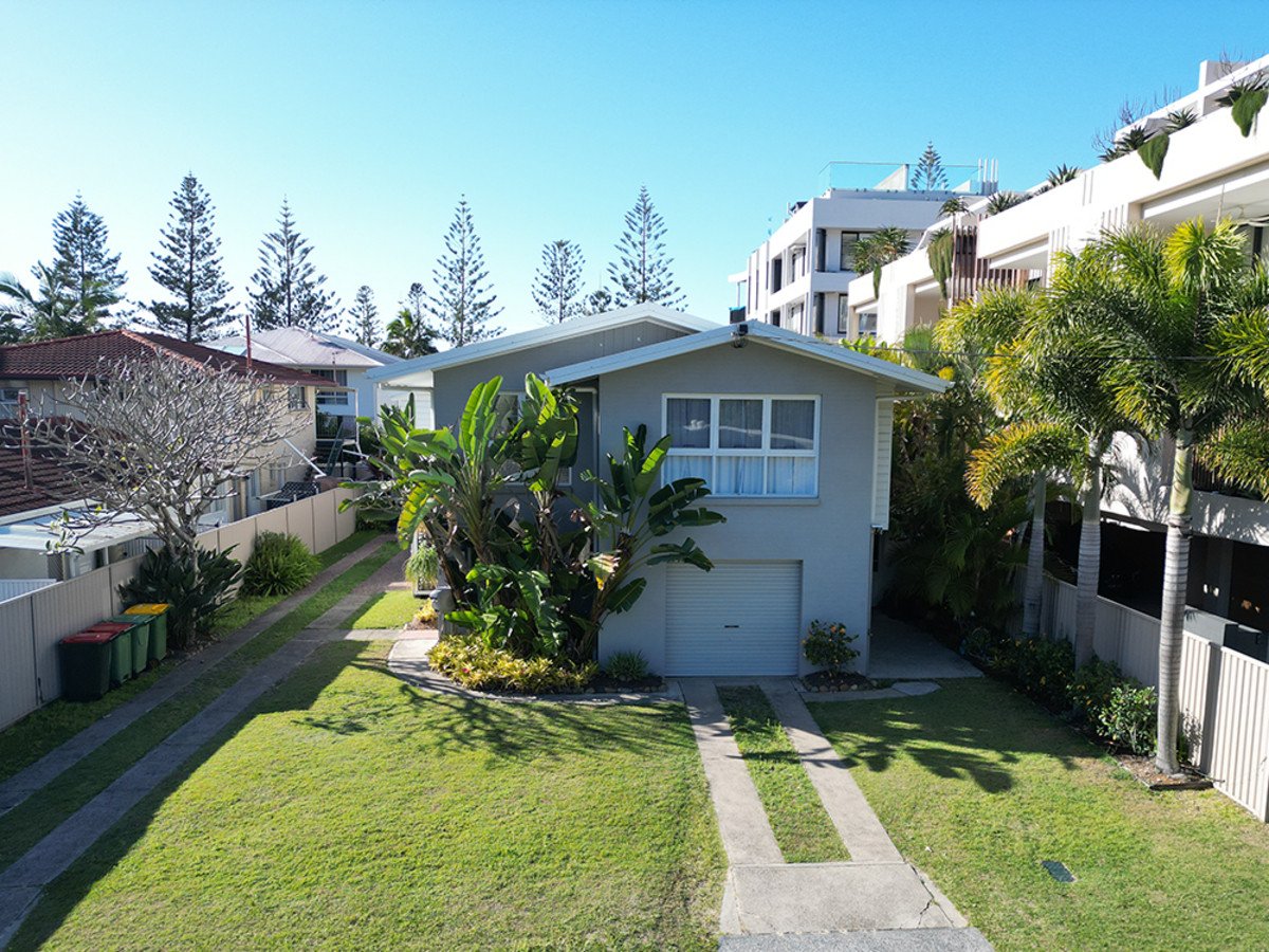 6 Bullimah Avenue Burleigh Heads 3
