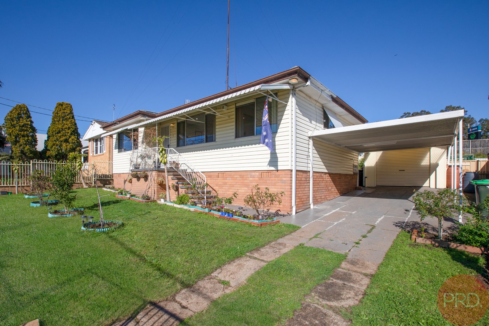 6 Bunning Avenue RUTHERFORD 2
