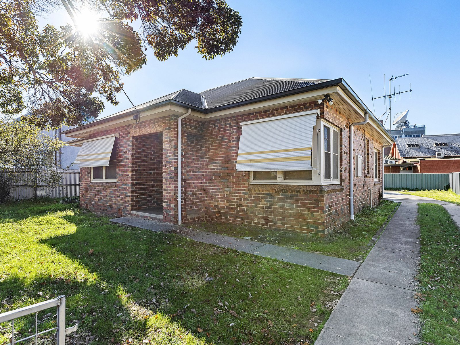 Gallery: 6 Burr Street