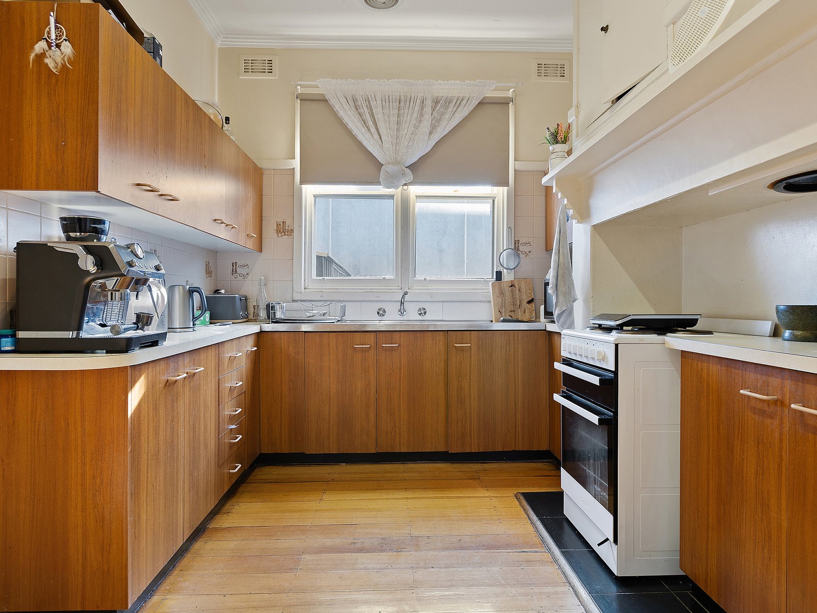 Gallery: 6 Burr Street