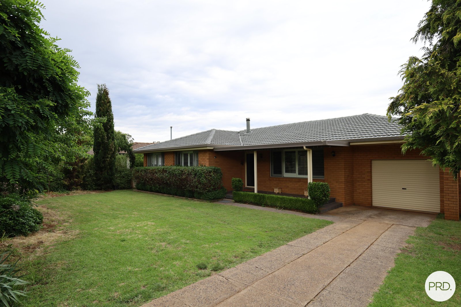 6 Burreburry Crescent ORANGE 1