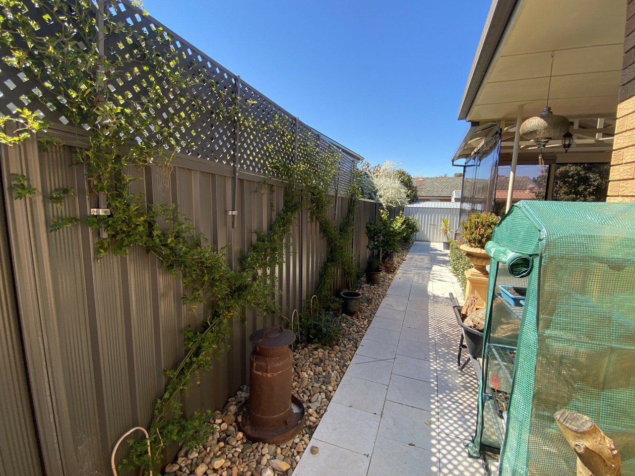 6 Burreburry Crescent ORANGE 19