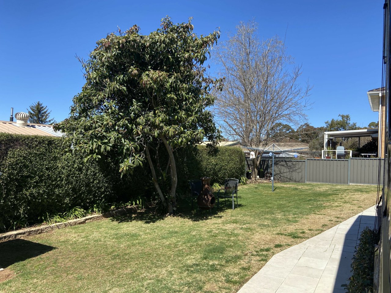6 Burreburry Crescent ORANGE 22