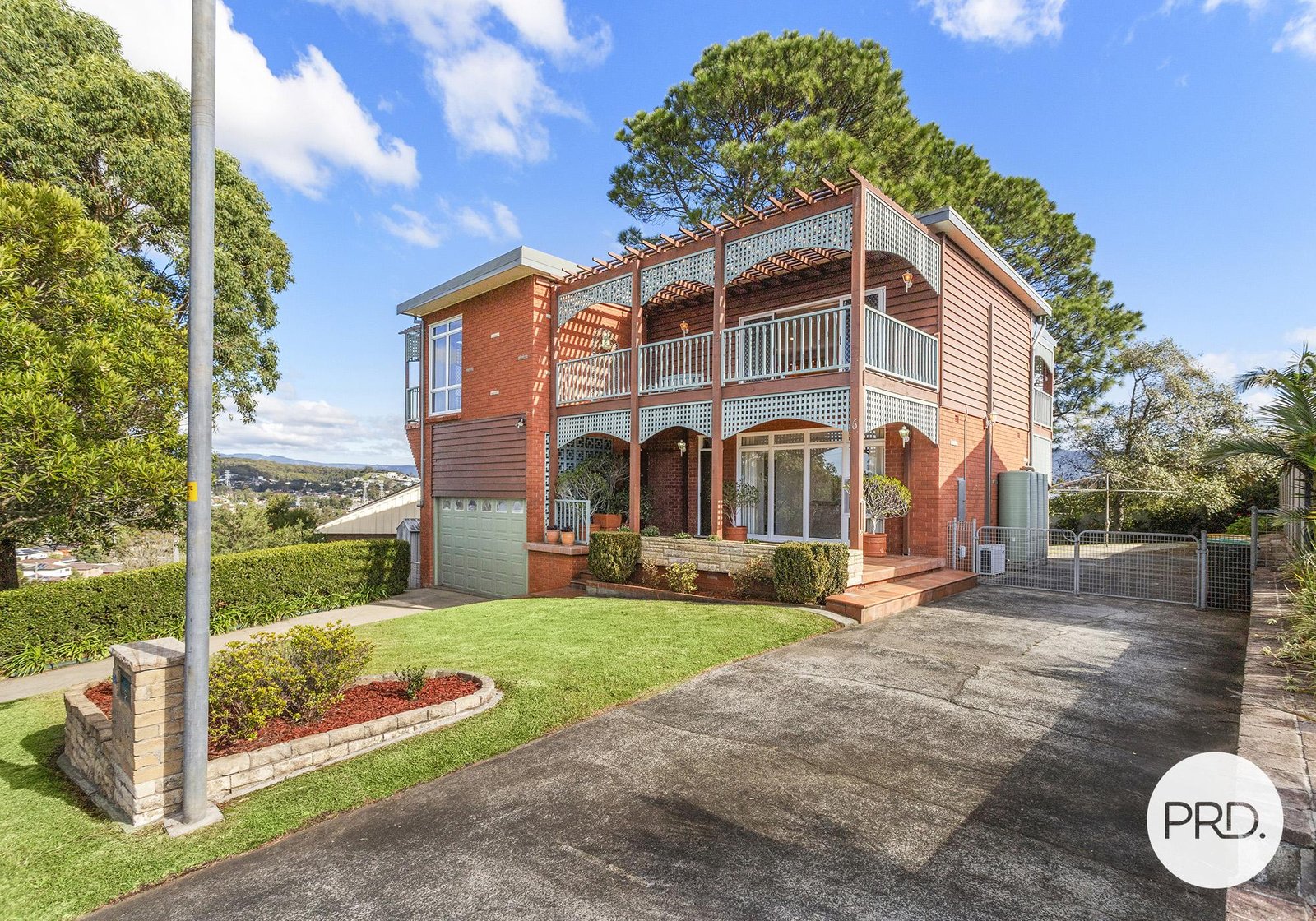6 Burrows Avenue KANAHOOKA 18