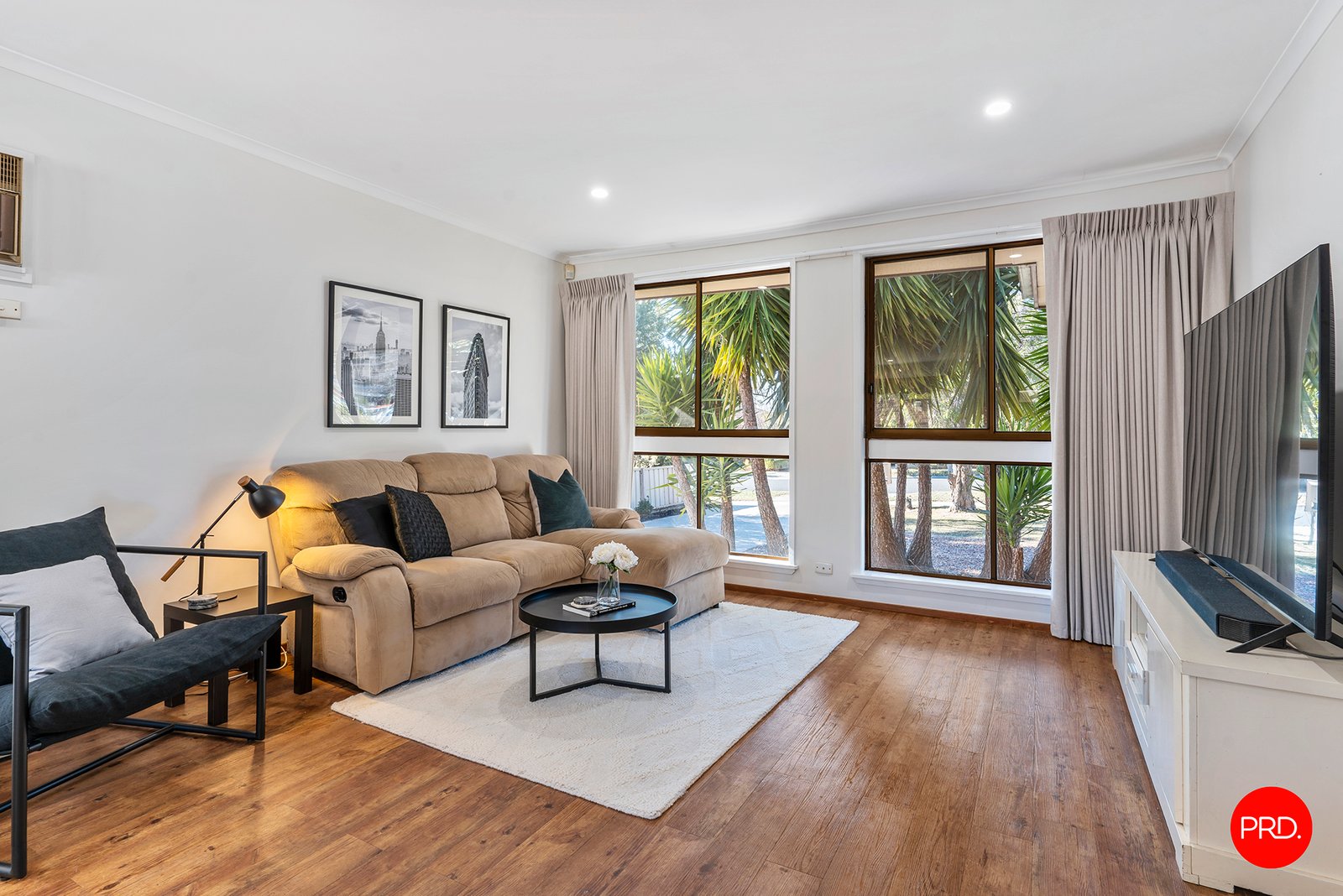 6 Button Street STRATHDALE 2