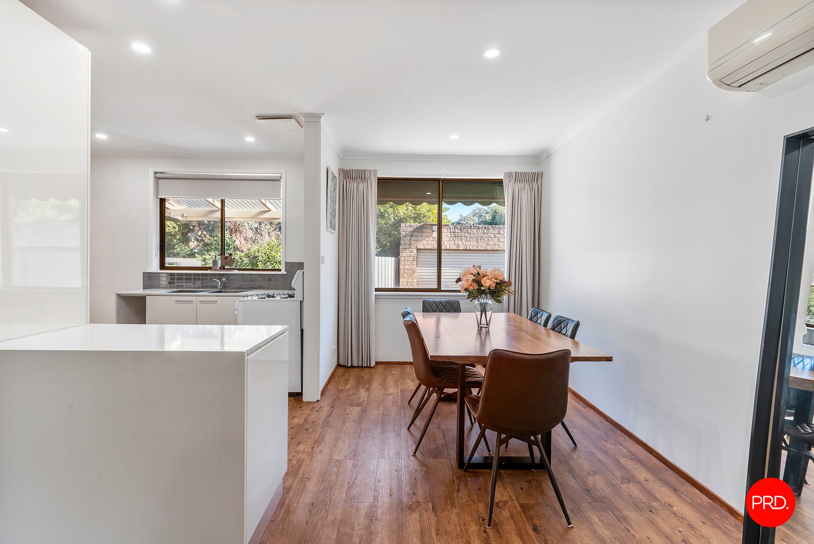 6 Button Street STRATHDALE 4