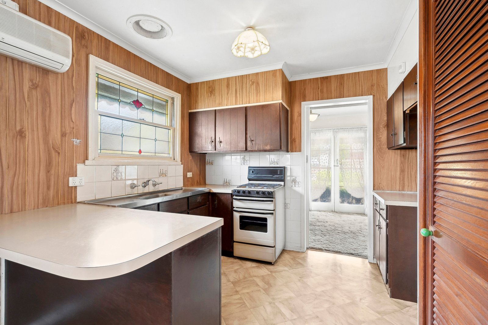 Gallery: 6 Byambee Court