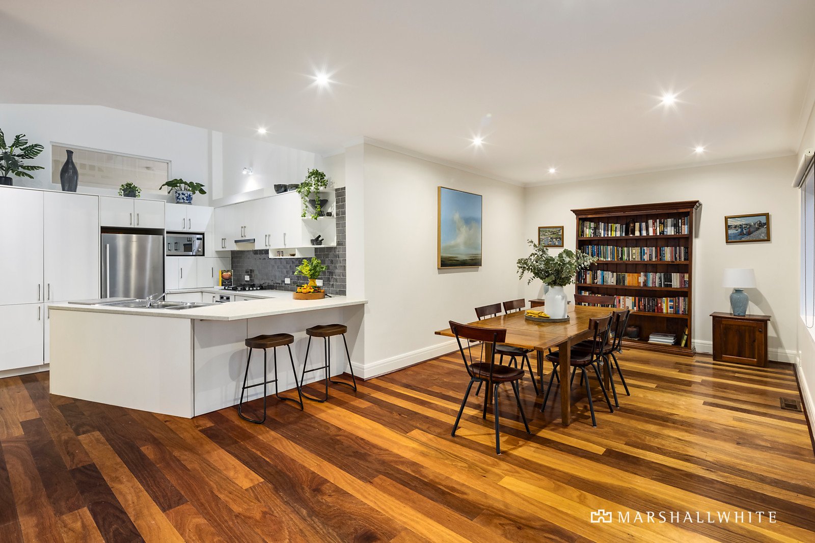 6 Byrne Avenue, Elwood, VIC