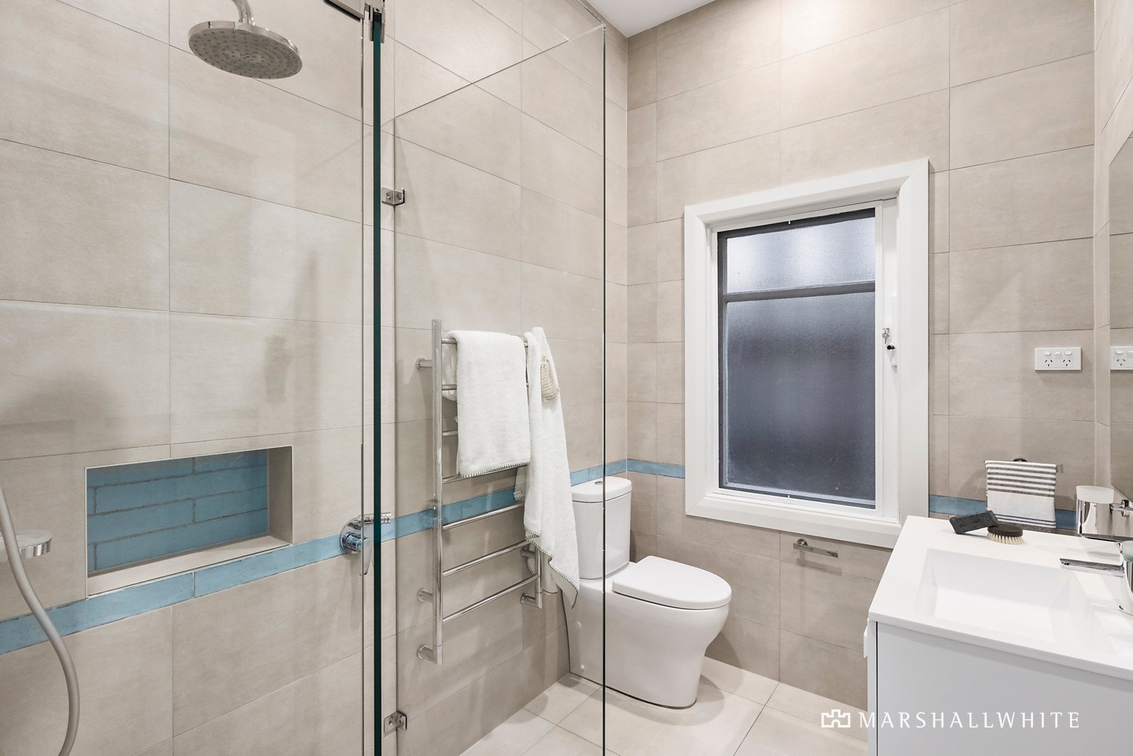 6 Byrne Avenue, Elwood, VIC