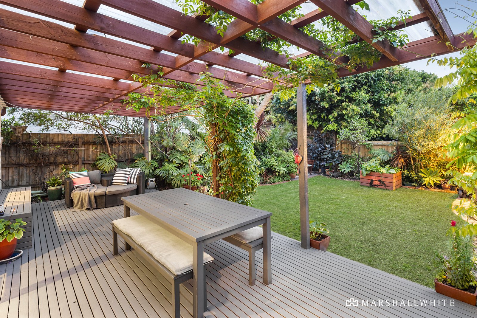 6 Byrne Avenue, Elwood, VIC