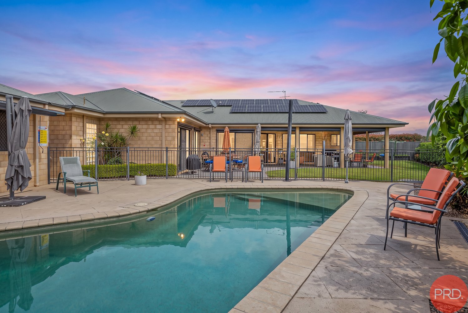 6 Caitlin Close BOLWARRA HEIGHTS 2