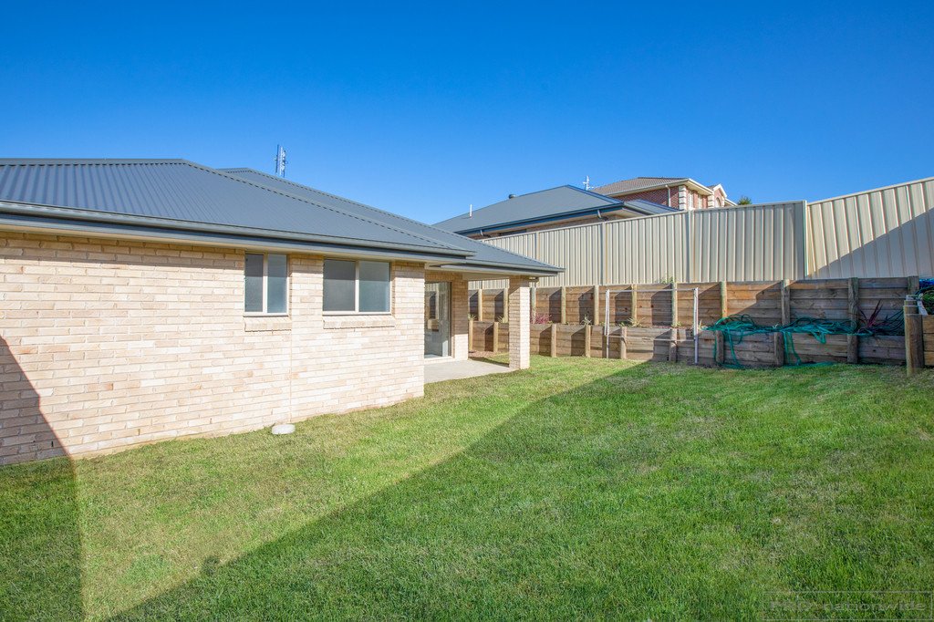 6 Cambewarra Avenue THORNTON 2
