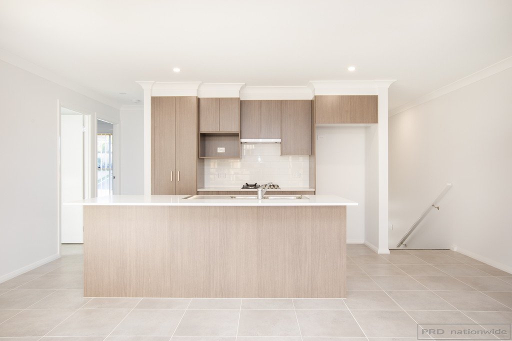 6 Cambewarra Avenue THORNTON 7