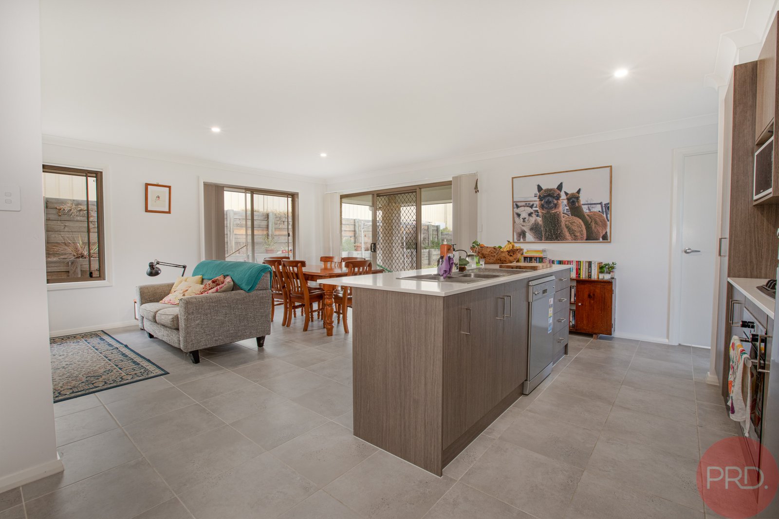 6 Cambewarra Avenue THORNTON 2