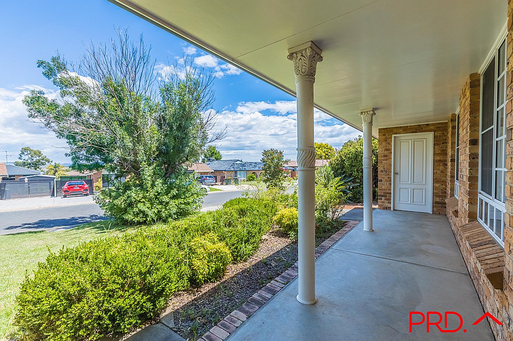 6 Camira Crescent TAMWORTH 2