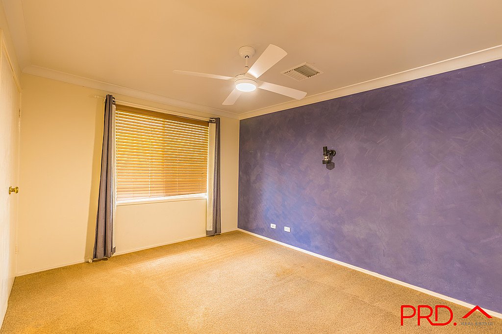 6 Camira Crescent TAMWORTH 9