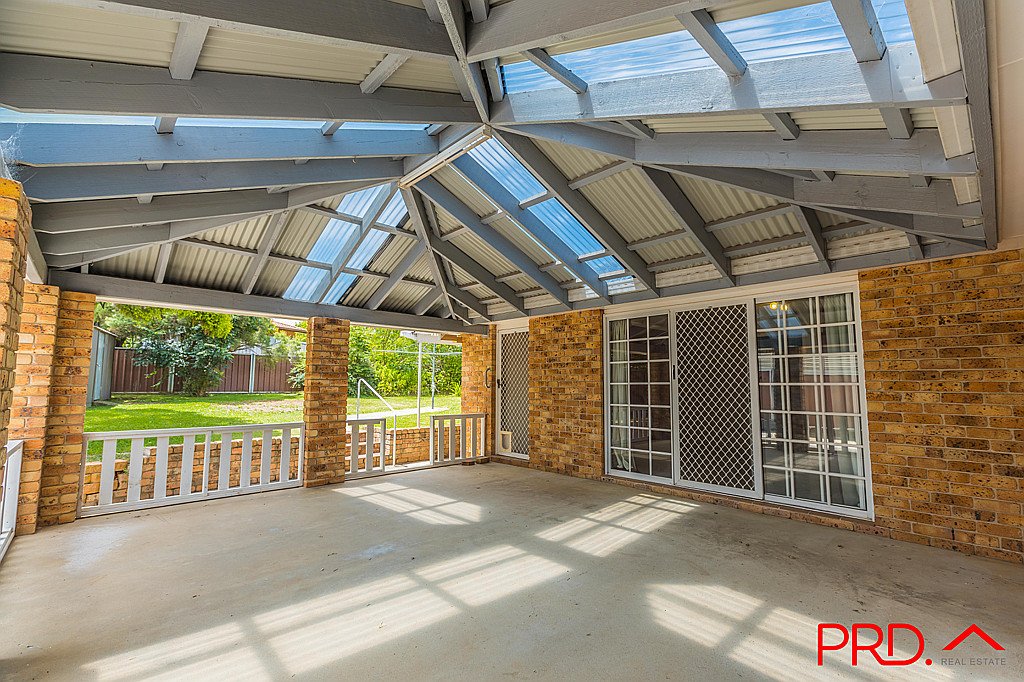 6 Camira Crescent TAMWORTH 10