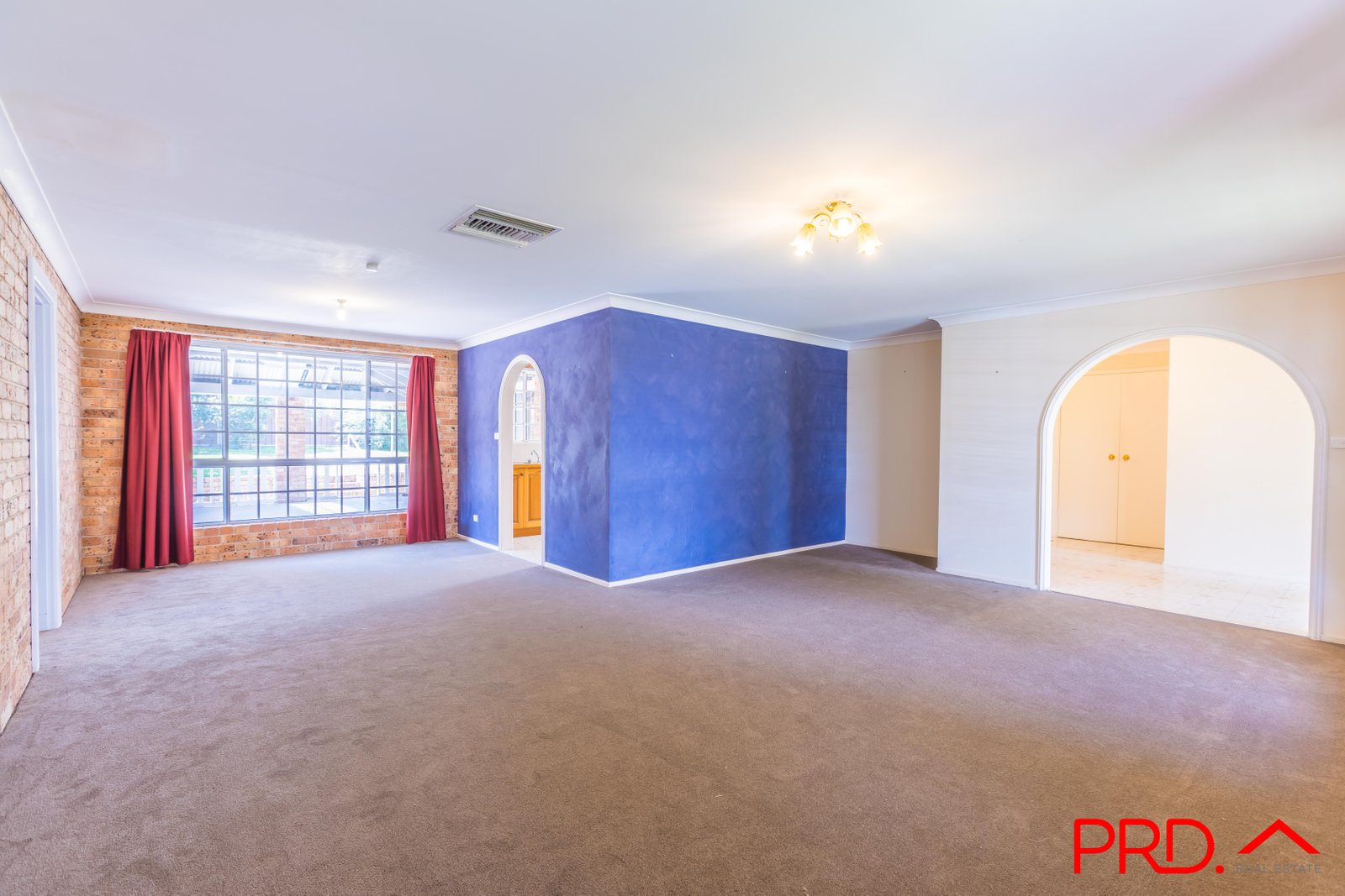 6 Camira Crescent TAMWORTH 6