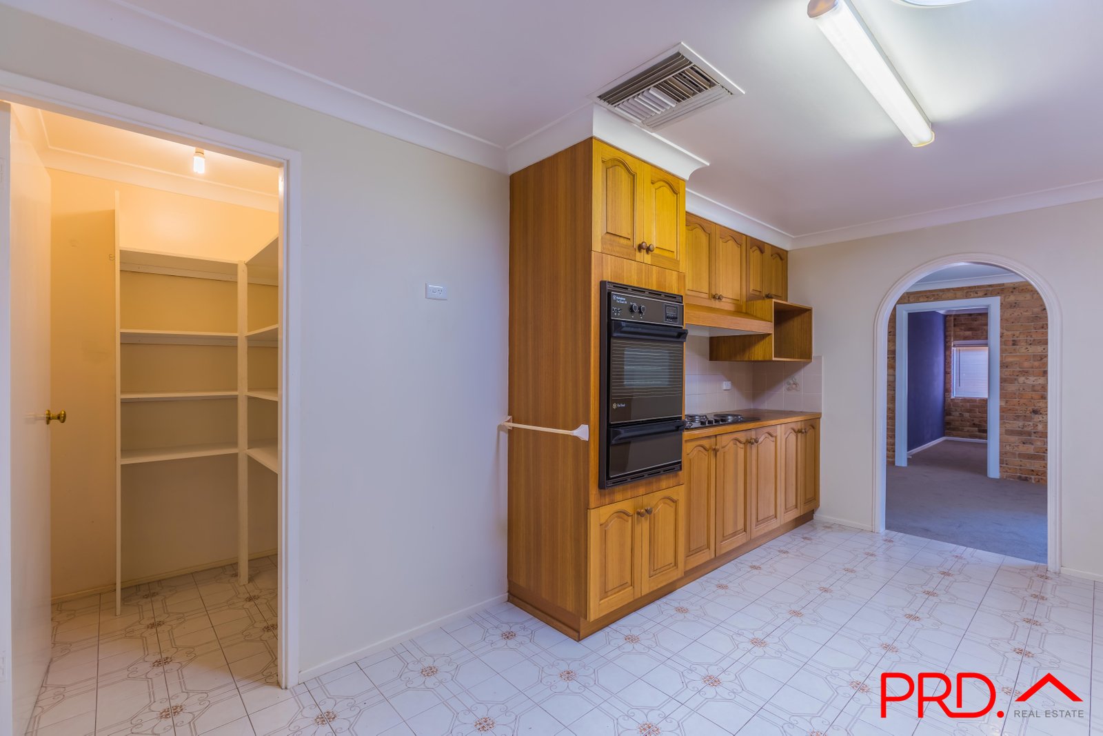 6 Camira Crescent TAMWORTH 9