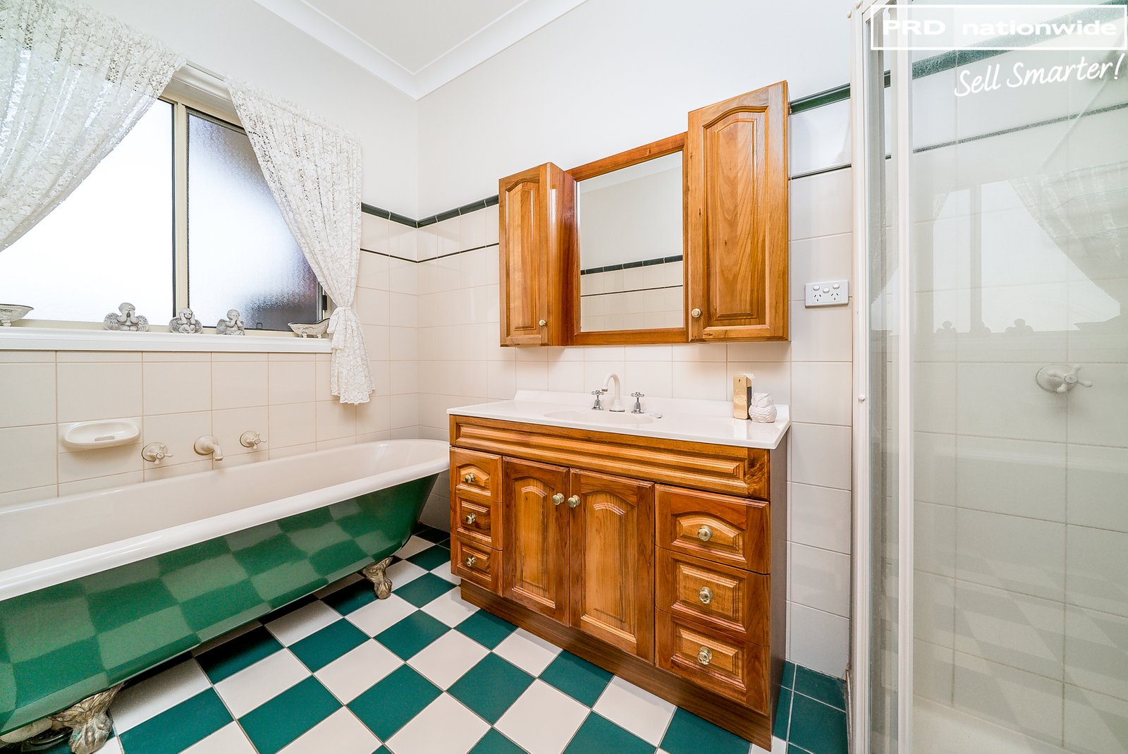 6 Campaspe Close SPRINGVALE 17