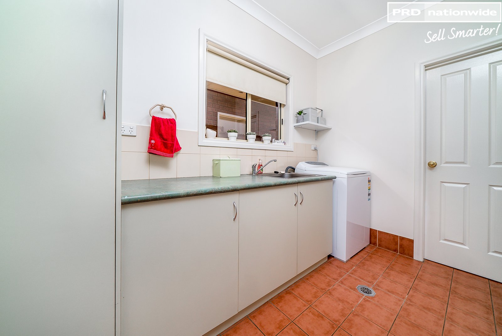 6 Campaspe Close SPRINGVALE 18