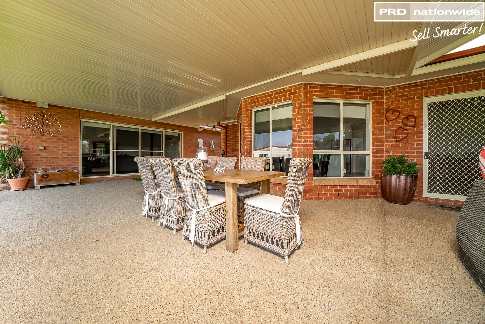 6 Campaspe Close SPRINGVALE 23