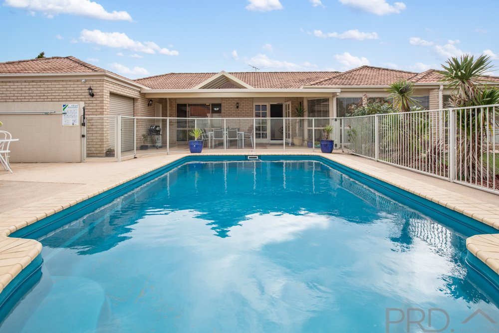 6 Campbell Close EAST MAITLAND 2