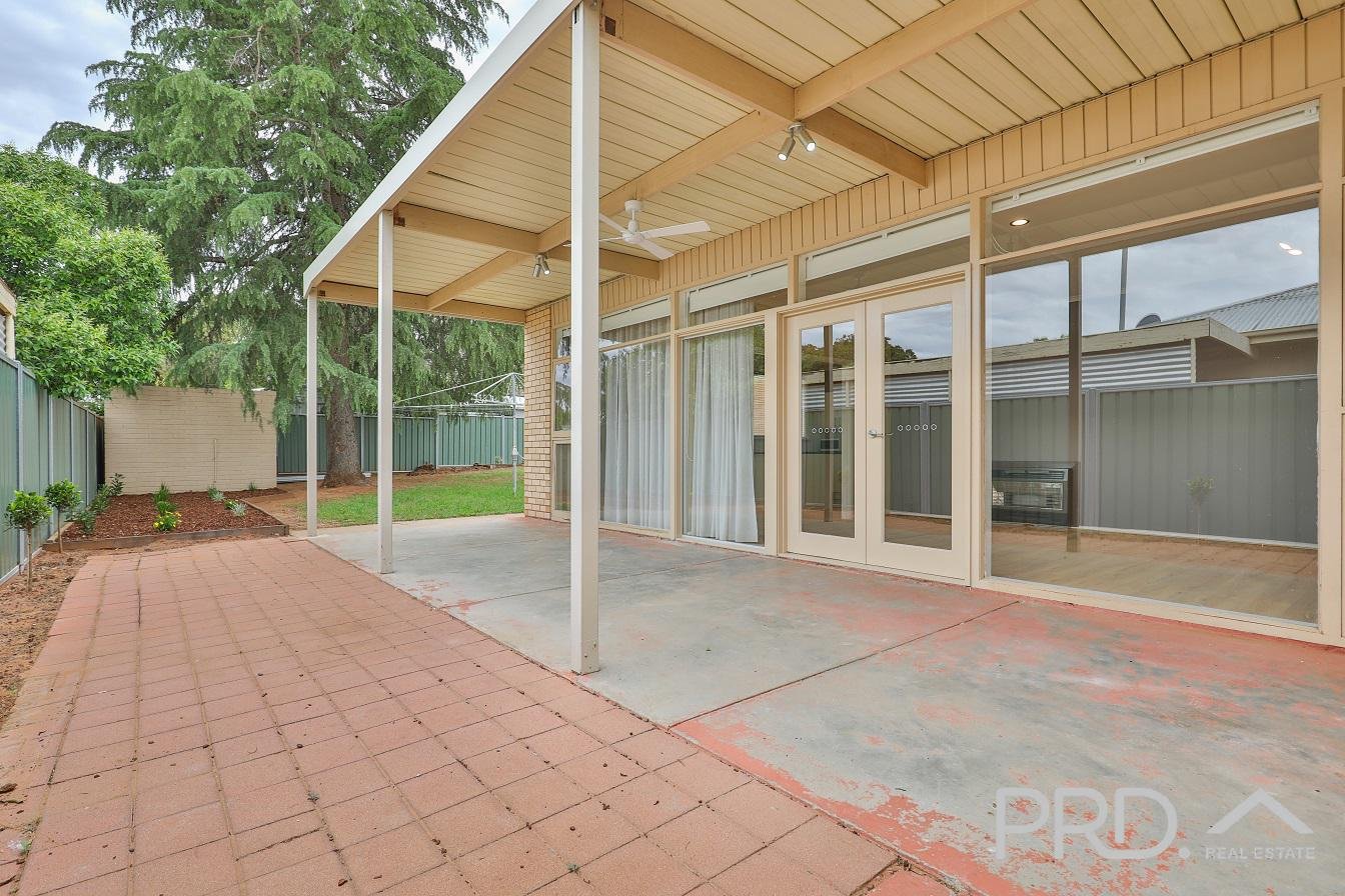 6 Campbell Grove MILDURA 17