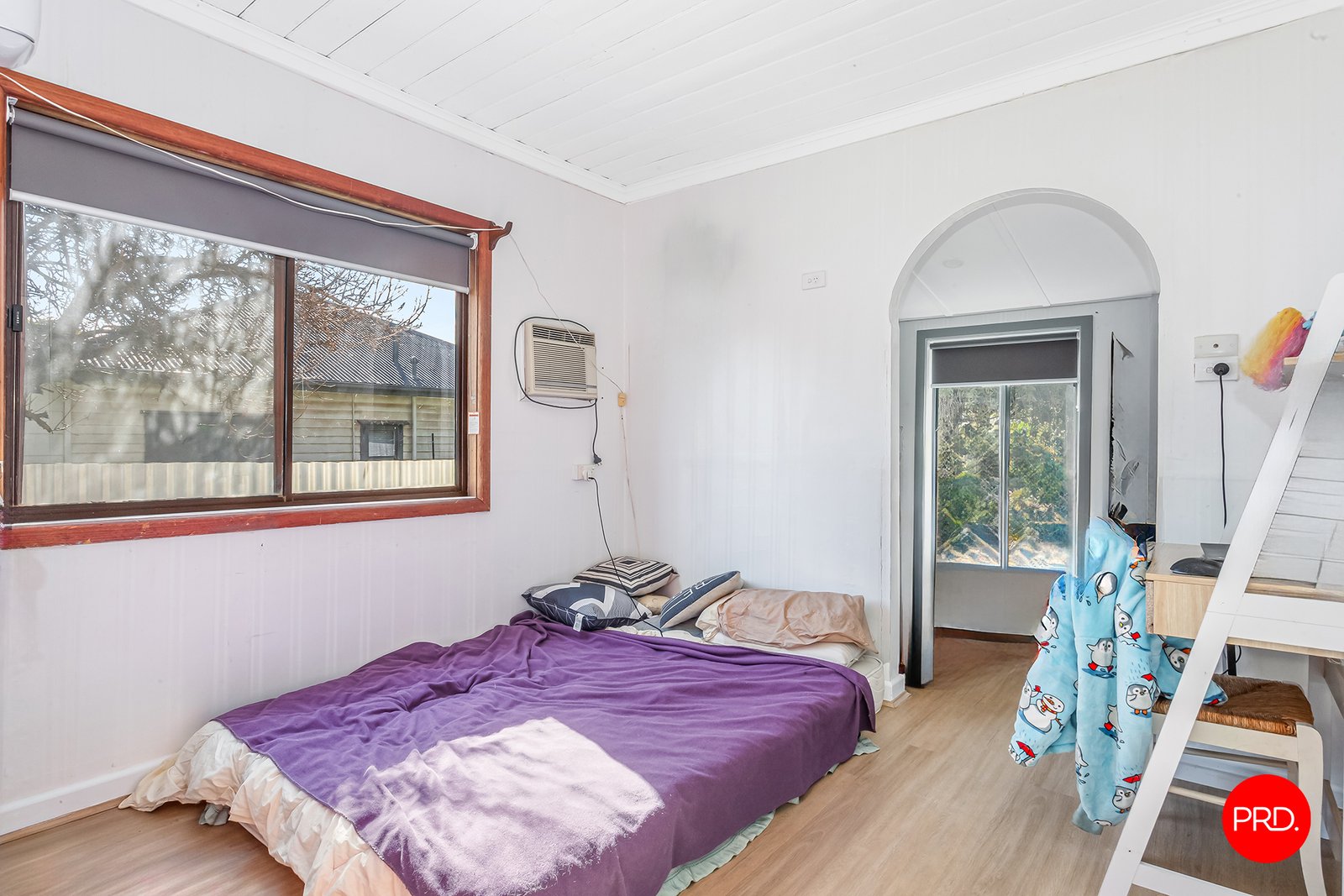 6 Campbell Street EAGLEHAWK 3