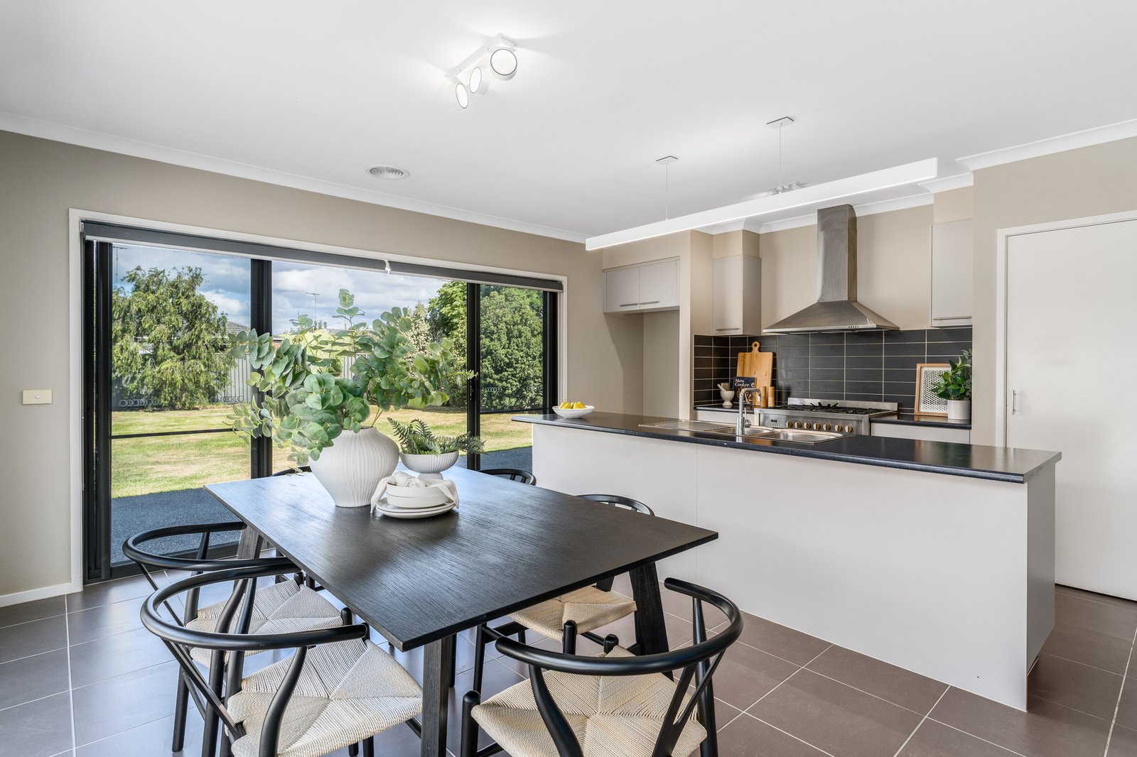 Gallery: 6 Cape Barron Drive