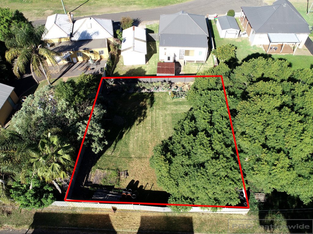 6 Cathcart Street MAITLAND 2