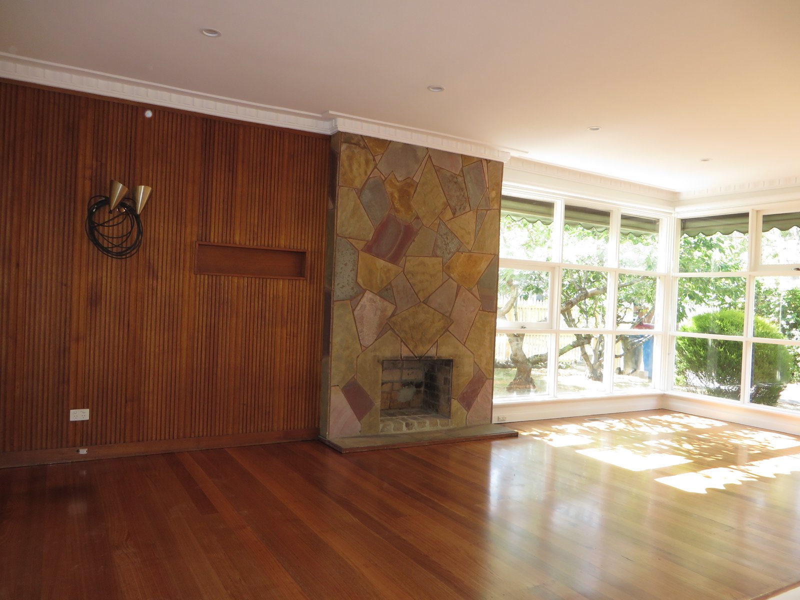 Gallery: 6 Cavell Court
