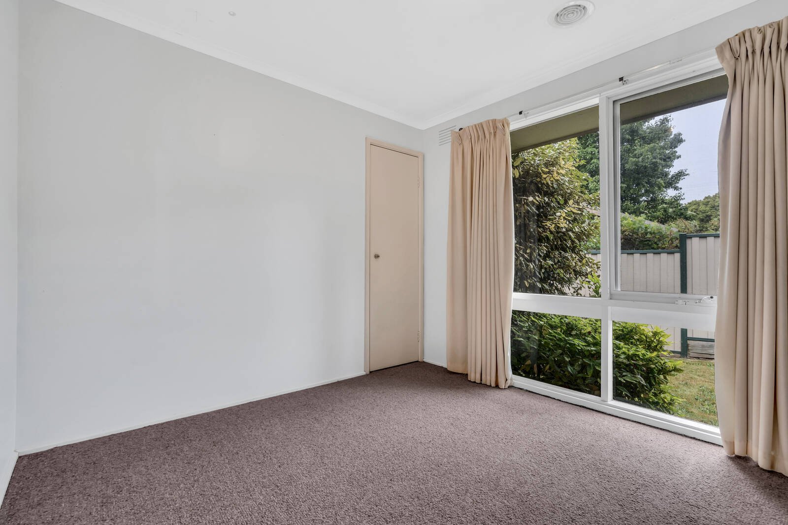 Real Estate and Property in 6 Cedar Court, Gisborne, VIC